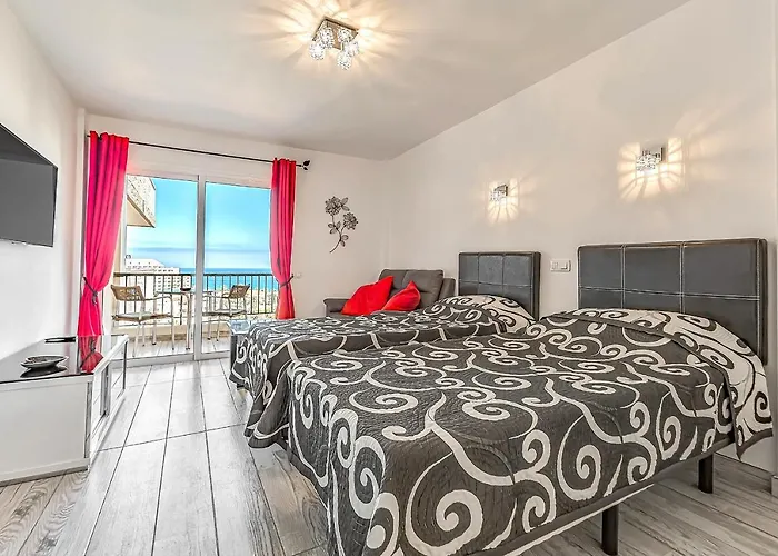 Апартаменти El Dorado Seaview - Playa De Americas Плайя-де-лас-Амерікас